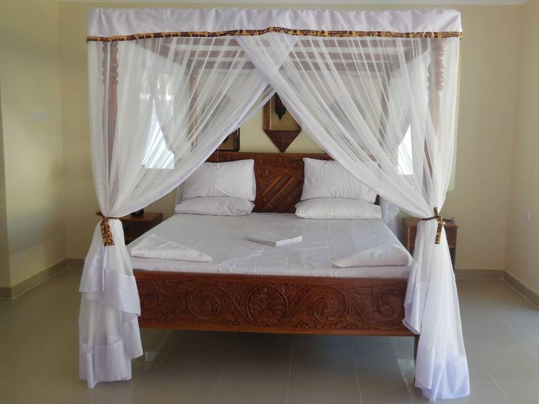 Pili Pili Ocean Blue Hotel Paje Bagian luar foto