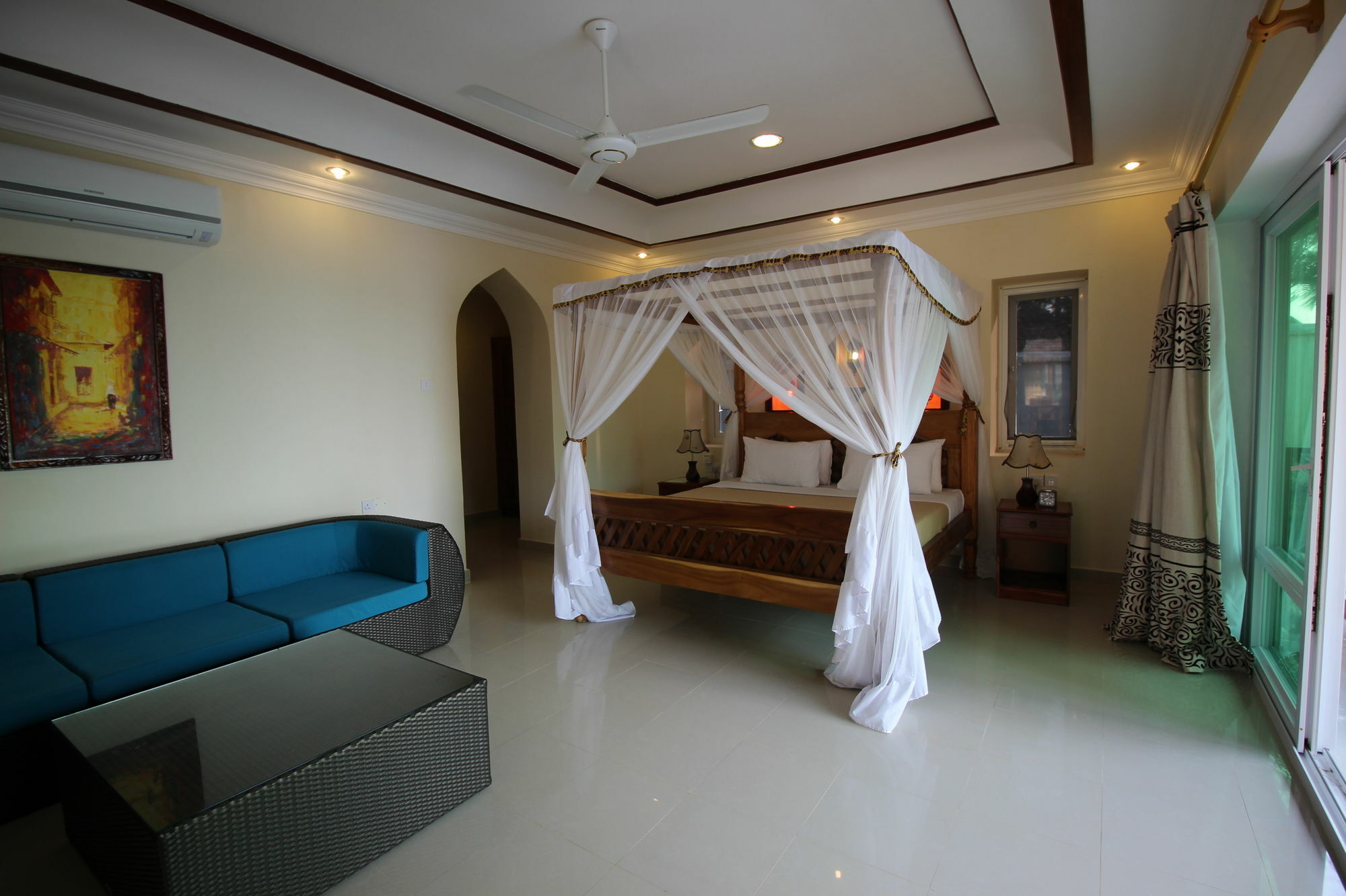 Pili Pili Ocean Blue Hotel Paje Bagian luar foto